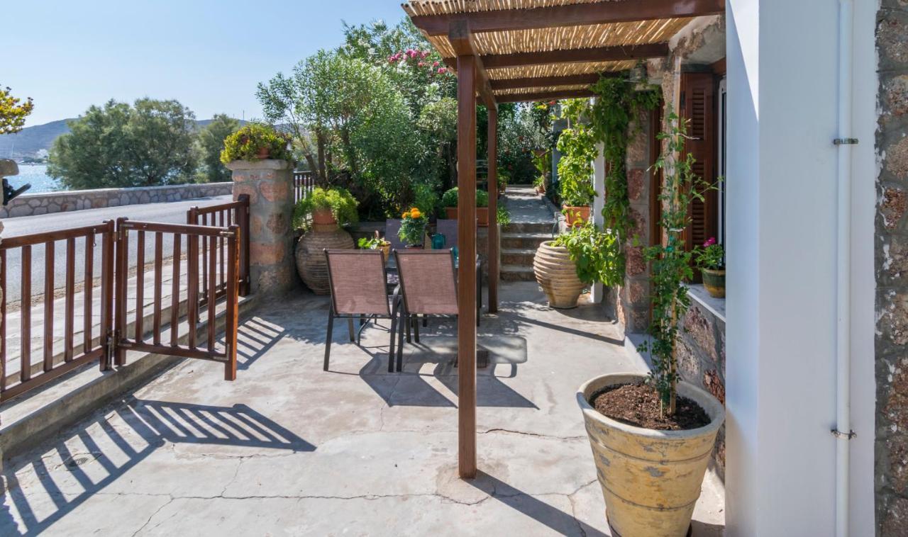 Kourita Garden Apartment With Sea View Near To The Port Of Milos Αδάμας Εξωτερικό φωτογραφία