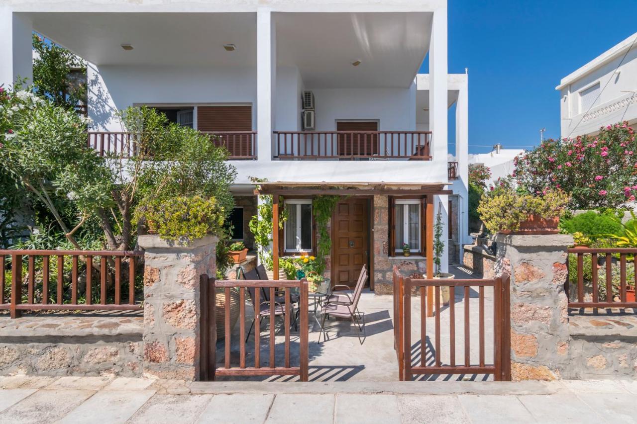 Kourita Garden Apartment With Sea View Near To The Port Of Milos Αδάμας Εξωτερικό φωτογραφία
