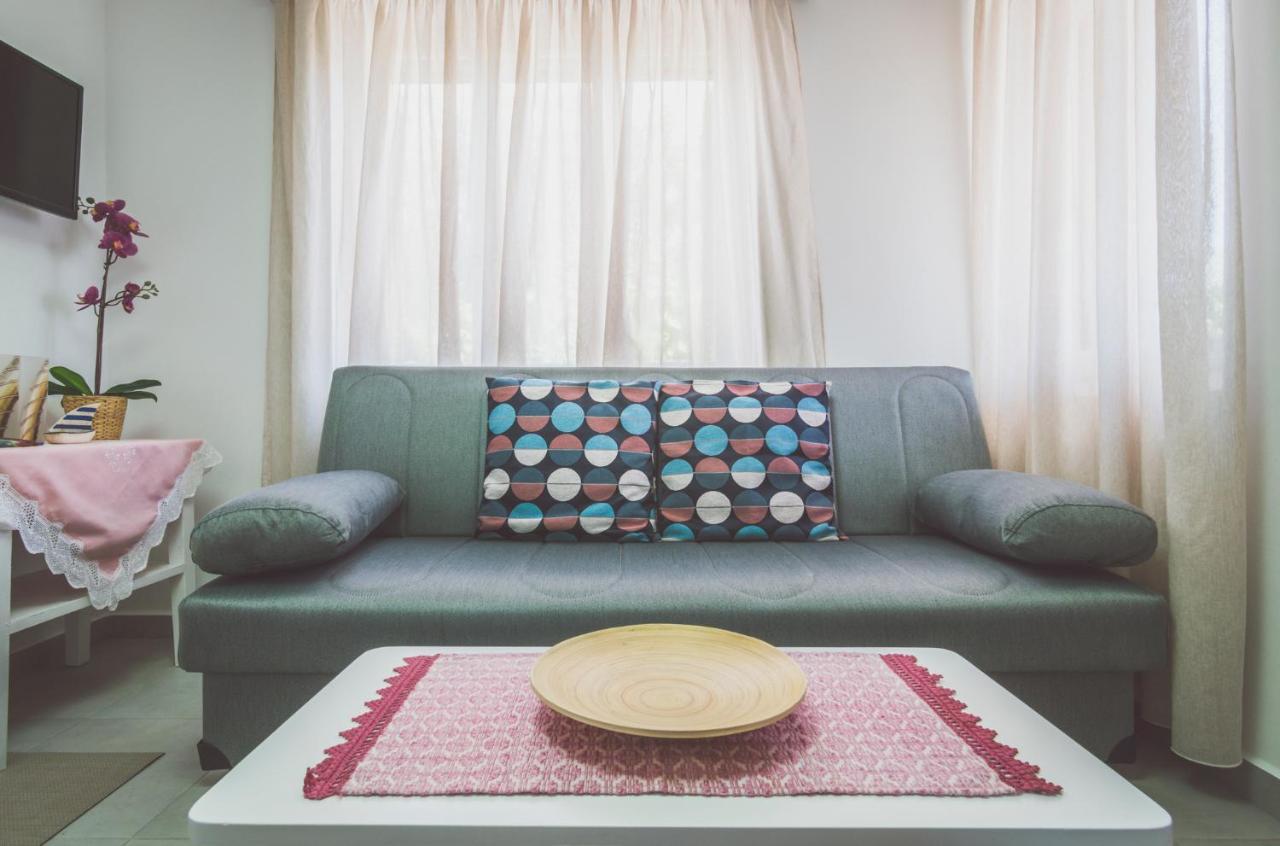 Kourita Garden Apartment With Sea View Near To The Port Of Milos Αδάμας Εξωτερικό φωτογραφία